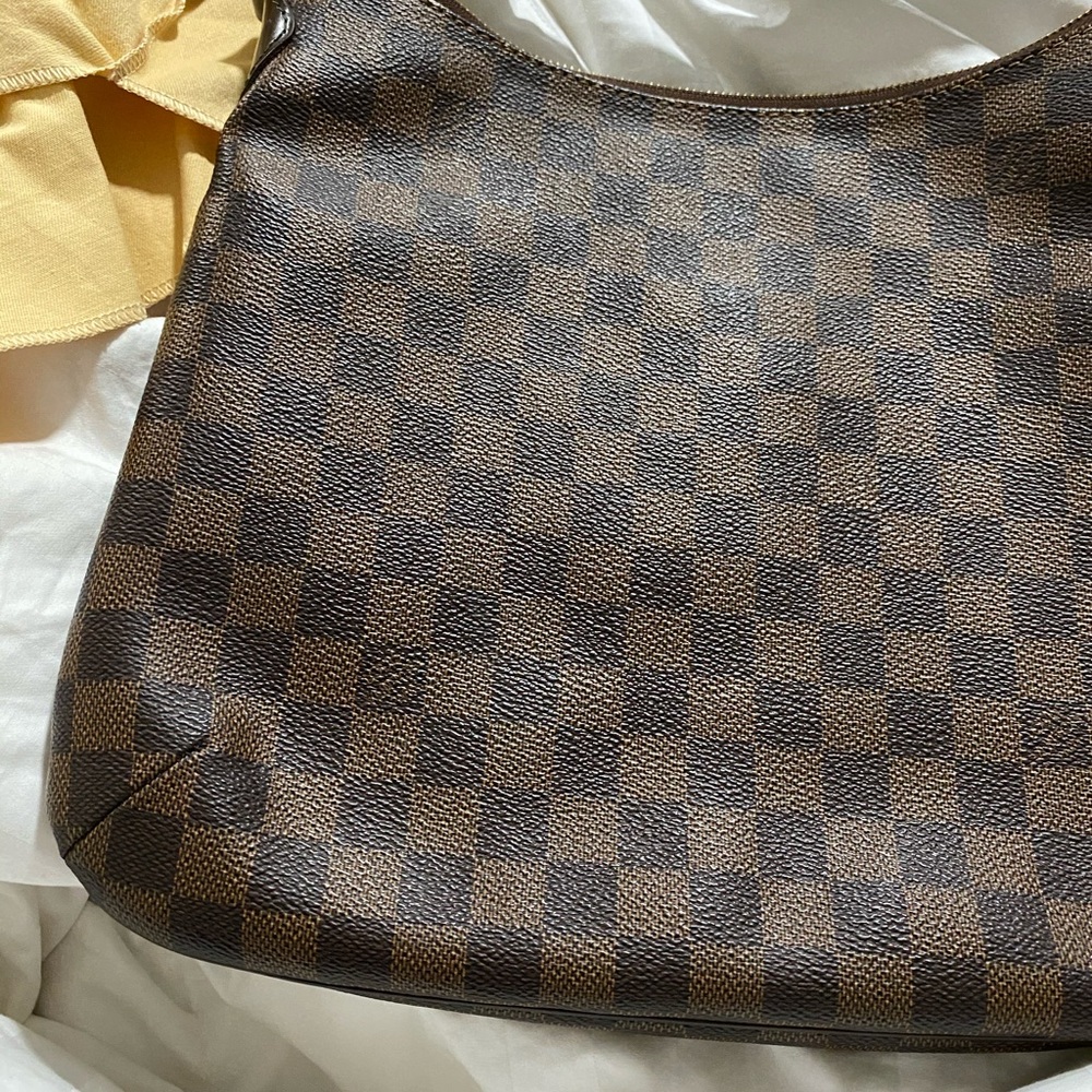 More pics of LV BLOOMSBERG! ***NOT FOR SALE!
